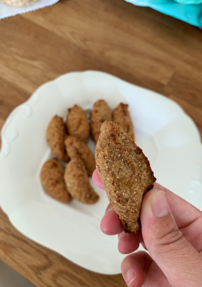 Una foto de Galletas de plátano y avena rápidas