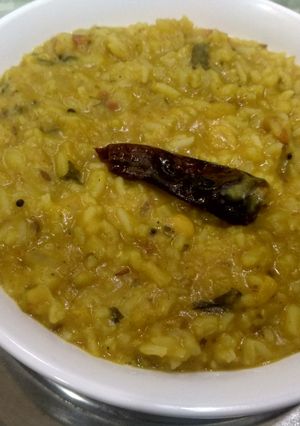 A picture of Dal khichdi.