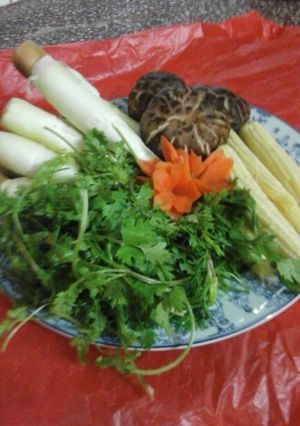 Hình của món Nấm Đông Cô xào Củ Niễng.