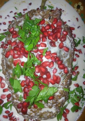 Una foto de Chiles en nogada