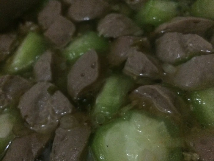 Langkah Mudah untuk Membuat Resep Sop pentol oyong yang Lezat Anti Ribet, Lezat