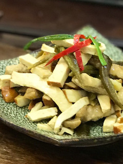 吃豆干,步步升「官」- 剝皮辣椒炒豆干絲 的食譜成品照片