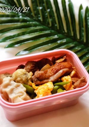 照燒雞腿佐四季豆炒蛋便當 的食譜成品照片