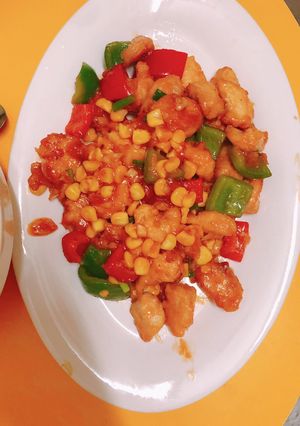 Hình của món Gà xào chua ngọt.