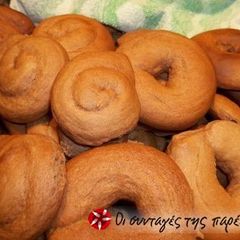 A picture of Soft moustokouloura (grape must cookies).