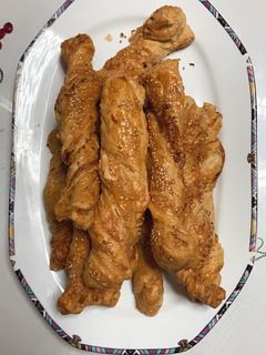 Φωτογραφία της συνταγής Σφολιατίνια με γραβιέρα