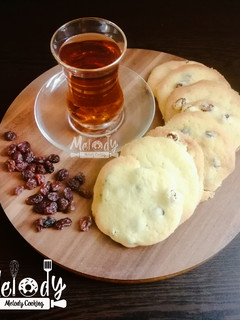عکسی از دستور شیرینی کشمشی🍪