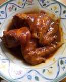Alitas de pollo en salsa de chile morita, guajillo y ancho