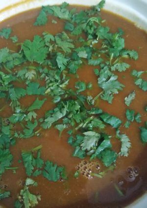 दाल मखनी (dal makhani recipe in Hindi) रेसिपी मुख्य फोटो