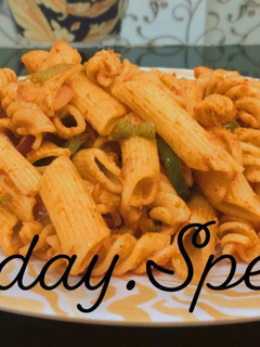 पास्ता (pasta recipe in Hindi) रेसिपी मुख्य फोटो