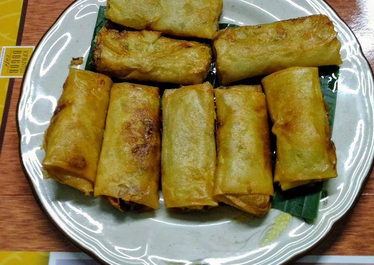Lumpia udang rebung