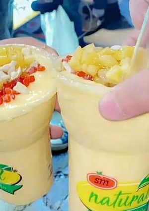 A picture of Mango shake.