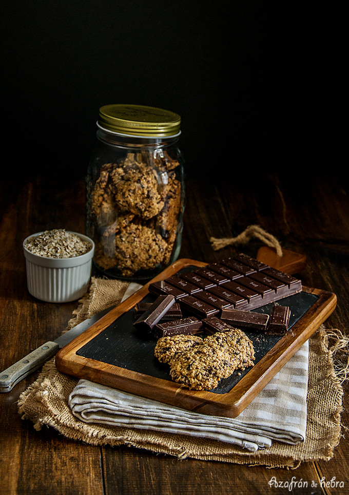 Una foto de Galletas de avena y chocolate