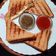 A picture of Grilled Paneer Sandwich.