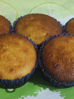 Una foto de Muffins de limón sin gluten