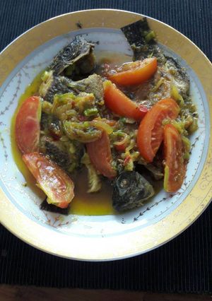 Foto resep Ikan mujair bumbu kuning