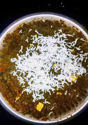 A picture of Palak Paneer.