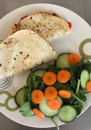 Una foto de Tacos de marlin con costra de queso