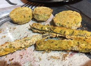 Una foto de Bastones de acelga y milas de berenjena y zucchini