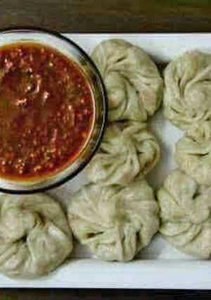 A picture of Momos.