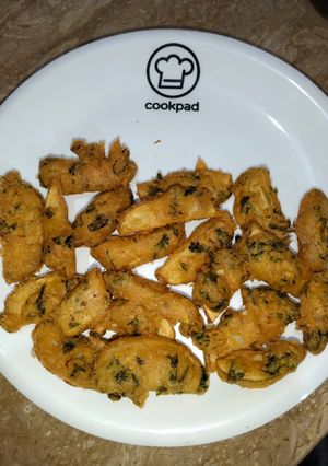 A picture of Leafy potato Wedges.