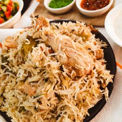 A picture of Chicken White Biryani.