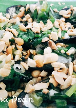 Hình của món Chem chép nướng mỡ hành.