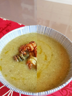 Una foto de Crema de verduras (brócoli, calabacín, zanahoria y más)
