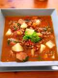 Guiso lentejas con carne, nabo y acelga