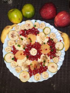मिक्स फ्रूट सलाद (mix fruit salad recipe in Hindi) रेसिपी मुख्य फोटो