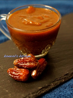 A picture of Tamarind dates chutney.