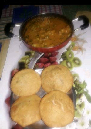 A picture of Urad Kachori.
