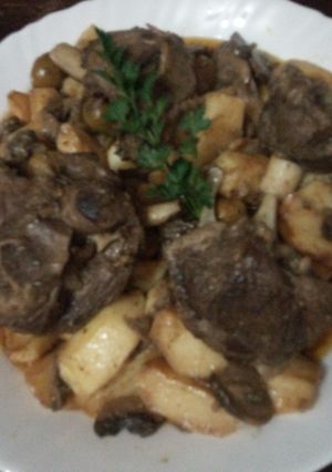 صورة لوصفة بطاطا بالفطر والزيتون