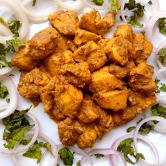 A picture of Boneless chicken handi.