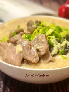 皮蛋瘦肉粥 (快速簡單版) 的食譜成品照片