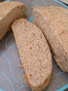 Una foto de Pan de cerveza negra y 2 harinas (Olla de cocción lenta-CrockPot-SlowCooker)