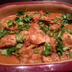 A picture of Masaledar Chicken Curry.