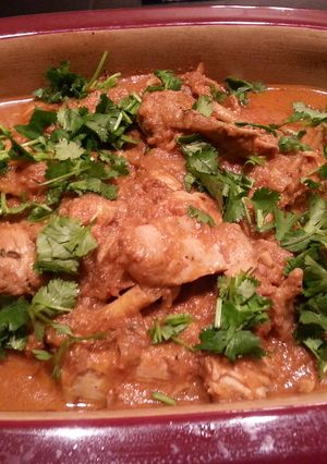 A picture of Masaledar Chicken Curry.