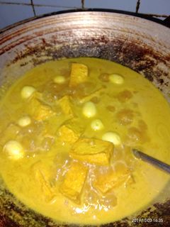 Foto resep 2T karee (kari kuah tahu telor puyuh)
