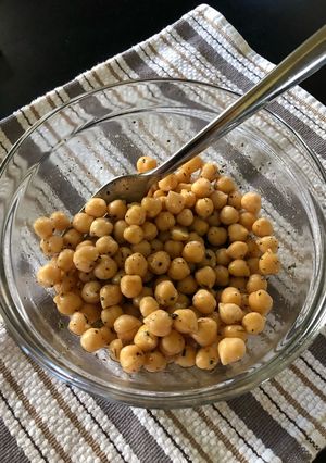 A picture of Stupid Simple Marinated Chickpeas.