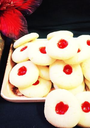 जैम कूकीज (Jam cookies recipe in hindi) रेसिपी मुख्य फोटो