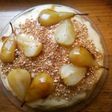 Tarta de pera en su jugo, chocolate y crocanti de almendra