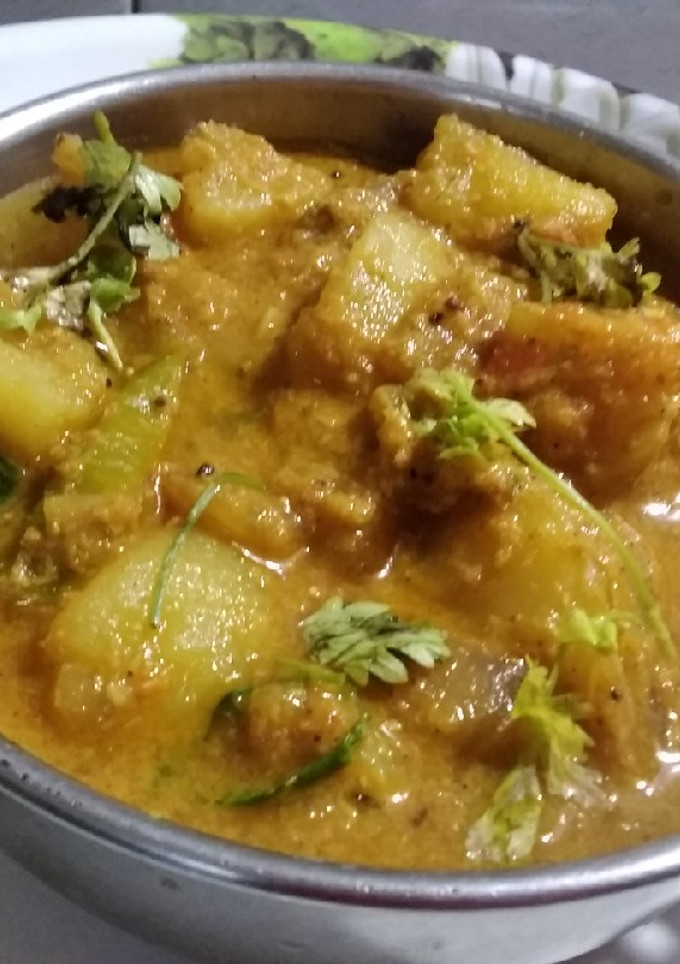 உருளை கிழங்கு குருமா🥔/potato/ செய்முறை முக்கிய புகைப்படம்