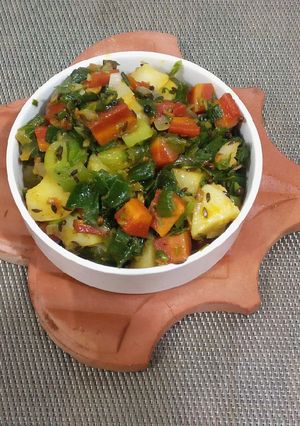 A picture of Spring onion & carrot veggies.