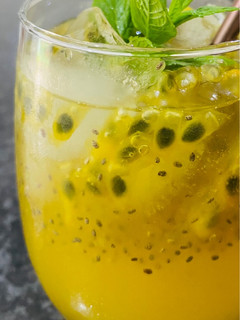 A picture of Passion Lemonade Cooler.