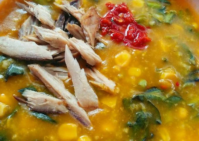 Bagaimana Menyiapkan Bubur manado simpel Anti Gagal