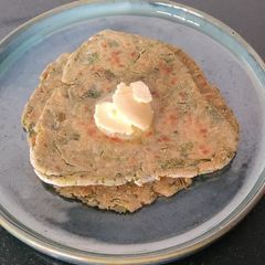 A picture of Methi Makki Debra.
