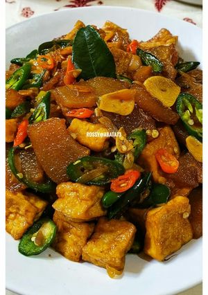 Foto resep Oseng Kikil Kecap Cabe Ijo Pedas