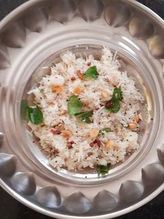 தேங்காய் சேவை (Thenkaai sevai recipe in tamil) செய்முறை முக்கிய புகைப்படம்