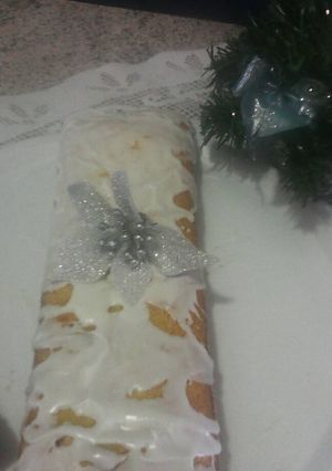 Una foto de Budín de naranja relleno de dulce de leche